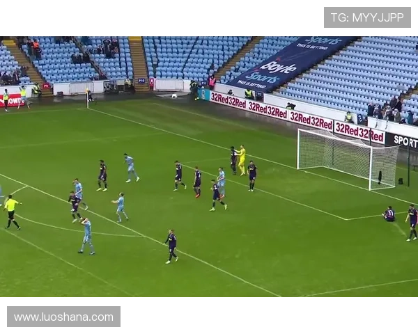 考文垂足球俱乐部历史与发展探析:从英格兰足坛的崛起到现代的挑战与机遇 考文垂足球俱乐部历史与发展探析:从英格兰足坛的崛起到现代的挑战与机遇