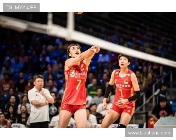 中国女排逆袭战胜强敌 重回世界排名前四 展现复兴势头 中国女排逆袭战胜强敌 重回世界排名前四 展现复兴势头