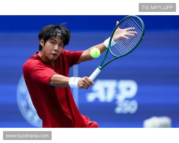 中国小将爆冷击败世界前十引发网球赛场新格局热议 中国小将爆冷击败世界前十引发网球赛场新格局热议
