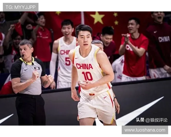 中国男篮新星崭露头角 国际赛场表现引关注 球迷期待未来突破 中国男篮新星崭露头角 国际赛场表现引关注 球迷期待未来突破