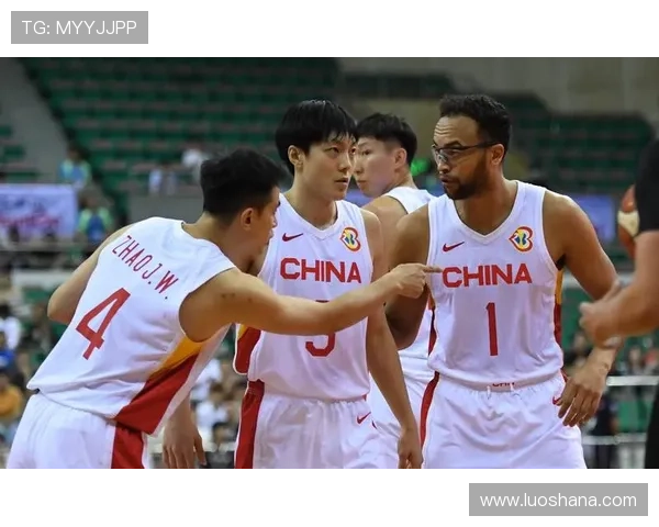 中国男篮迎战美国队新一轮热身赛 展现实力备战奥运资格赛 中国男篮迎战美国队新一轮热身赛 展现实力备战奥运资格赛