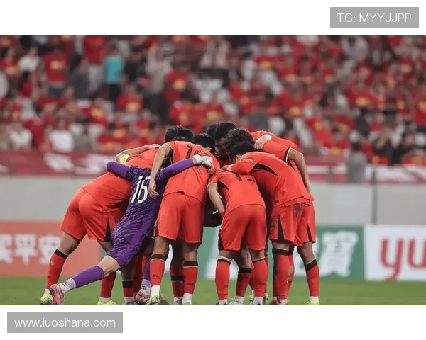 中国足球迎来新篇章 国足主帅宣布调整战术布局力争2026世界杯出线 中国足球迎来新篇章 国足主帅宣布调整战术布局力争2026世界杯出线