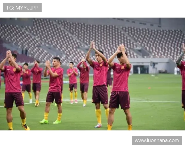 国足逆转取胜亚洲劲旅全场鏖战展现顽强拼搏精神 国足逆转取胜亚洲劲旅全场鏖战展现顽强拼搏精神