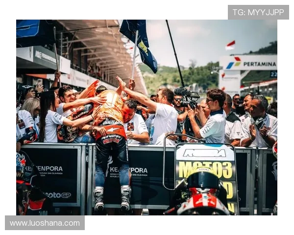 MotoGP赛季冲刺阶段战况激烈 各车队争夺总冠军关键时刻 MotoGP赛季冲刺阶段战况激烈 各车队争夺总冠军关键时刻