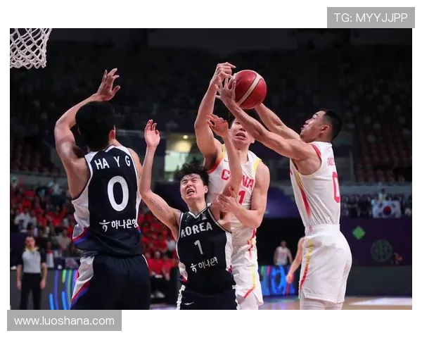 中国男篮逆袭战胜韩国队 全员表现亮眼迎来亚洲杯四强席位 中国男篮逆袭战胜韩国队 全员表现亮眼迎来亚洲杯四强席位