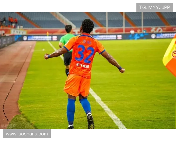 中国男足再度集结蓄势待发誓夺世预赛关键胜利 中国男足再度集结蓄势待发誓夺世预赛关键胜利