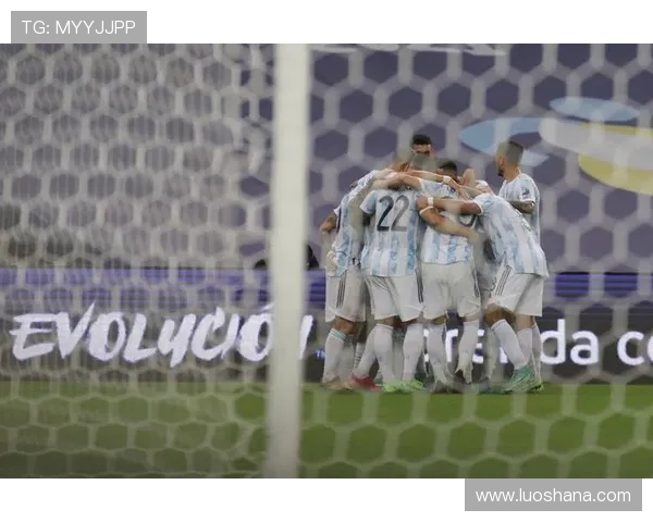 梅西领衔阿根廷夺得美洲杯冠军 梅西领衔阿根廷夺得美洲杯冠军