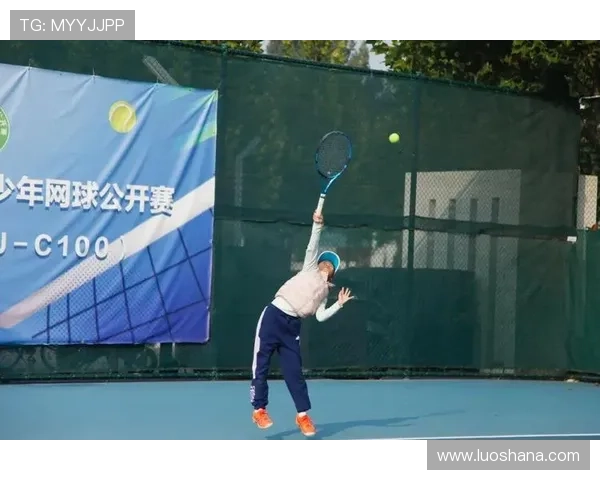 网球赛事激战正酣 新星崛起挑战顶尖高手争夺世界排名第一 网球赛事激战正酣 新星崛起挑战顶尖高手争夺世界排名第一