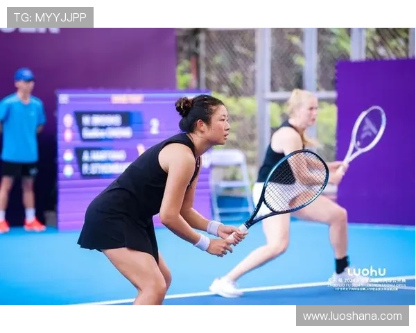 网球赛场激战正酣 新星崛起与老将对决引爆全场关注 网球赛场激战正酣 新星崛起与老将对决引爆全场关注