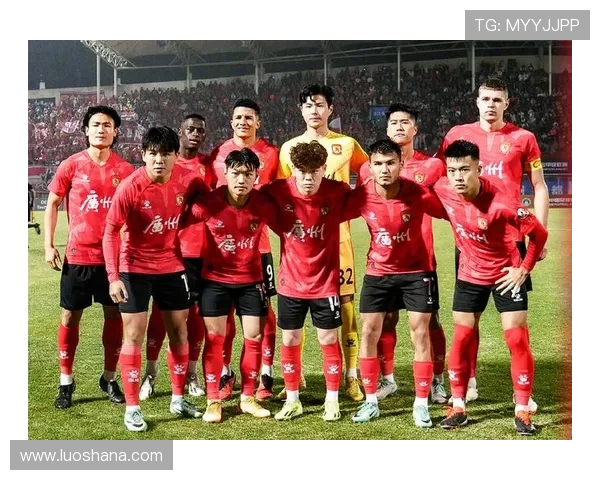 新星前锋绝杀助力球队逆转夺冠震撼全场点燃全国球迷激情热血瞬间 新星前锋绝杀助力球队逆转夺冠震撼全场点燃全国球迷激情热血瞬间