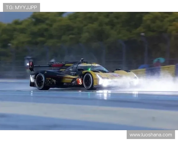 F1赛季倒计时：新车测试战况激烈 各车队备战全新规则挑战