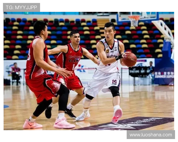 西班牙人俱乐部引援再度发力 聚焦新赛季战术调整与球员转会动态